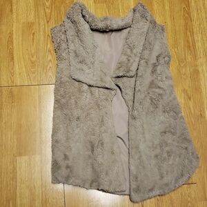 Jack faux fur shawl collar taupe vest sz small